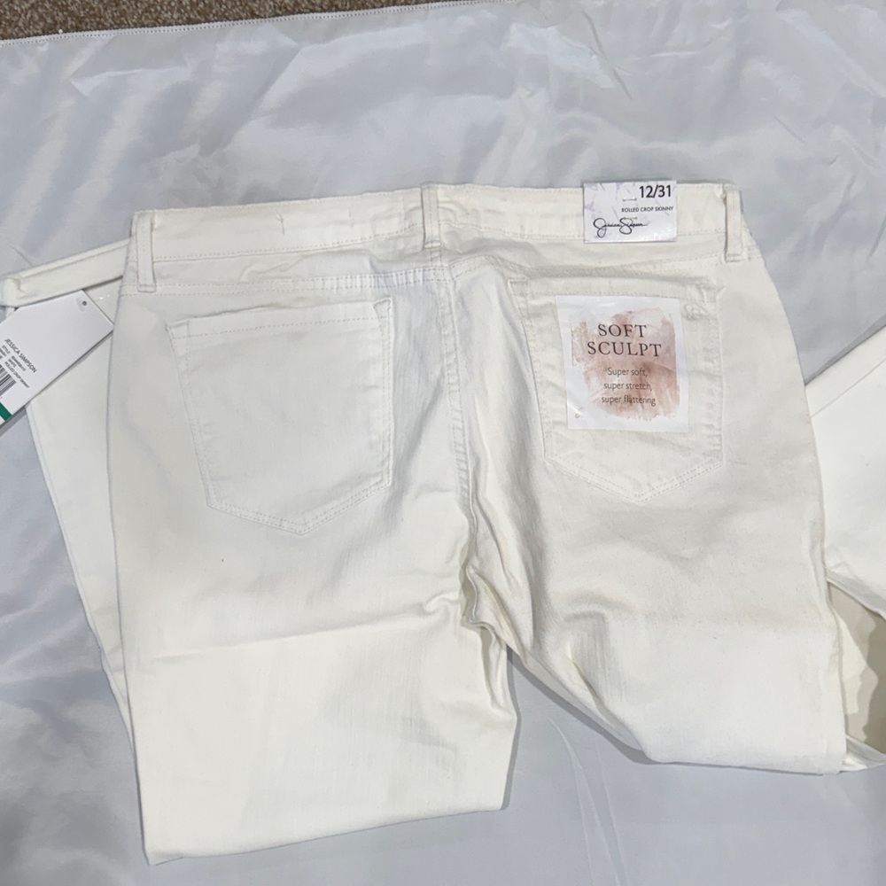 NWT Jessica Simpson Soft Sculpt Rolled Crop Skinny White Jeans—12/31 - Picture 14 of 15
